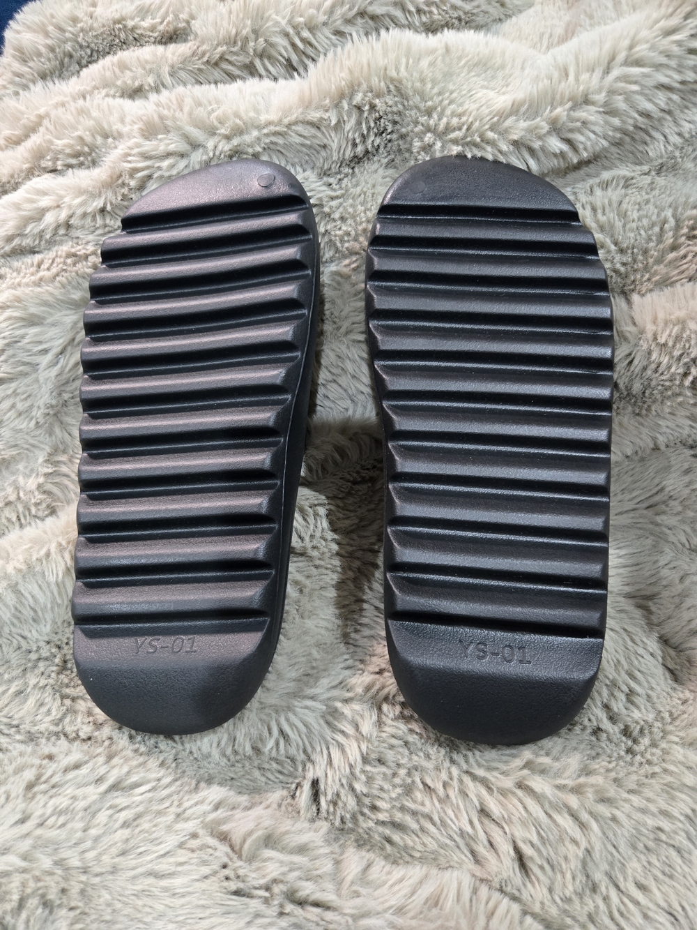 Men's Black Foam Slide Sandals - Size 12 - Onyx Style - Picture 2 of 4